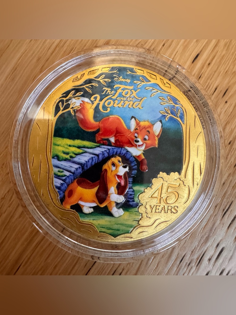 D23 Ultimate Disney Fan Event The Fox And The Hound 45th Medallion Coin In Case
